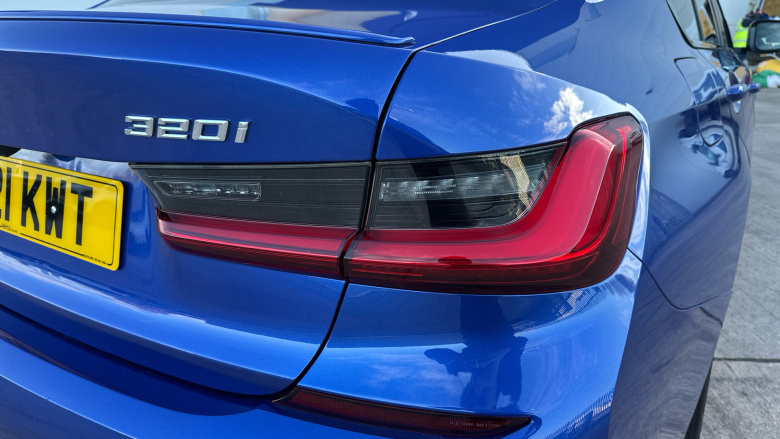 BMW 3 Series 320i xDrive M Sport 4dr Step Auto Petrol Saloon